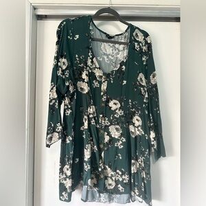 torrid Dark Green Floral Button-Front Tunic